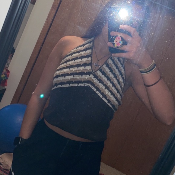 Super trendy crochet top - could fit S or M - Picture 2 of 2